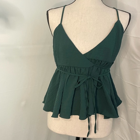 Urban Outfitters‎ UO Green Wrap Peplum Tank Top Small - Picture 1 of 6